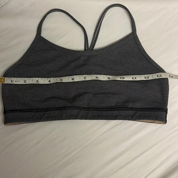 Lululemon Flow Y Sports Bra Size 6 - Picture 7 of 7